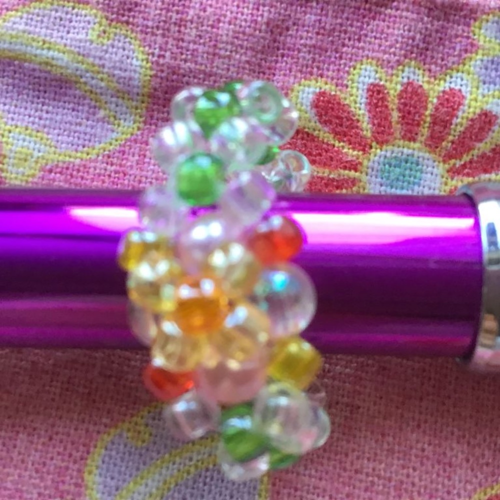 Hand made beads ring - Picture 3 of 3